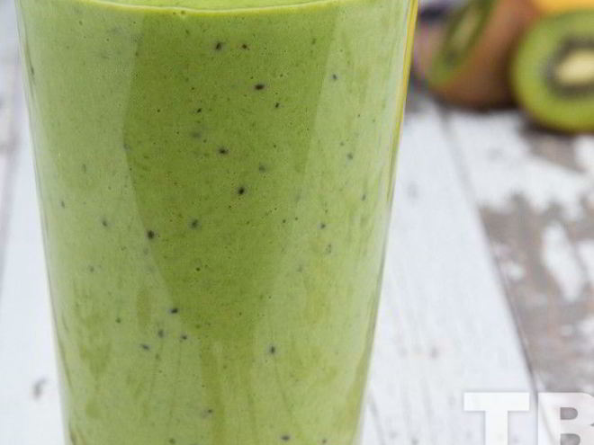 Рецепт смузей из банана, киви, шпината