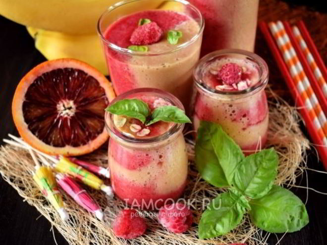 Рецепт смузей с малиной и красным апельсином
