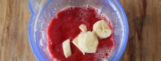 смузи с малиной и красным апельсином. Шаг 13