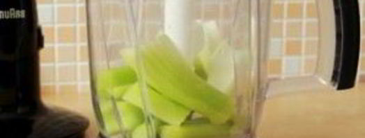 смузи с сельдереем. Шаг 4