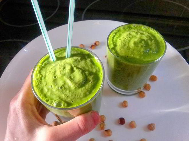 Рецепт зеленого смузи на фундучном молоке