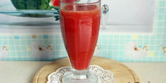 Пряный томатно-сельдереевый сок