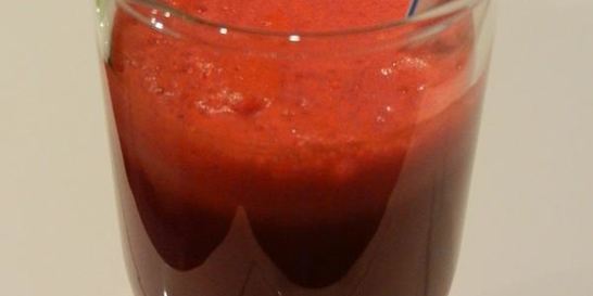 Сок из свеклы, яблок, моркови и лимона