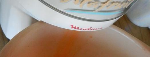 сок из свеклы, яблок, моркови и лимона. Шаг 5