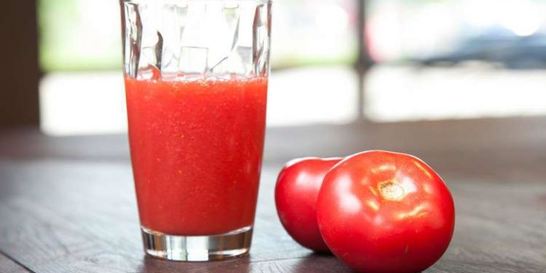 Свежий томатный сок