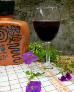 Вино из забродившего варенья