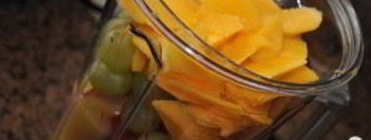 витаминный напиток из киви, апельсина, винограда и манго. Шаг 6