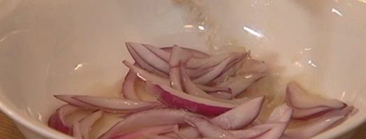 греческий салат с перловкой. Шаг 5