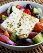 Греческий салат с винным уксусом