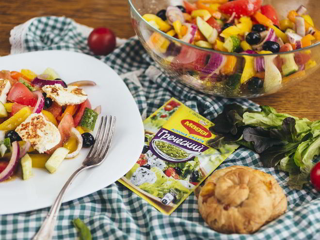 Рецепт греческого салата с жареным адыгейским сыром