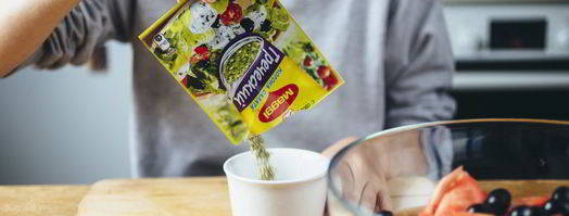 греческий салат с жареным адыгейским сыром. Шаг 8