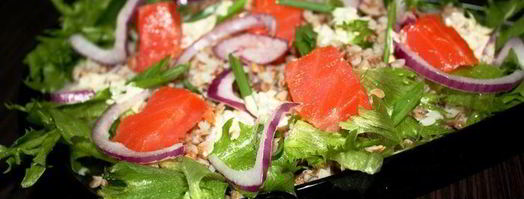 салат с гречкой и копченой форелью. Шаг 7