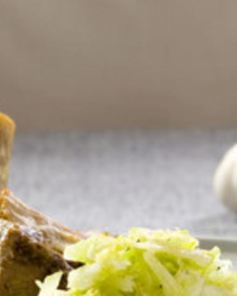 Капуста с чесноком и перцем