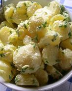Картофельный салат с чесночным майонезом