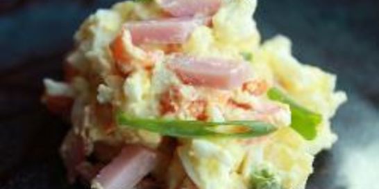 Картофельный салат с копченой курицей