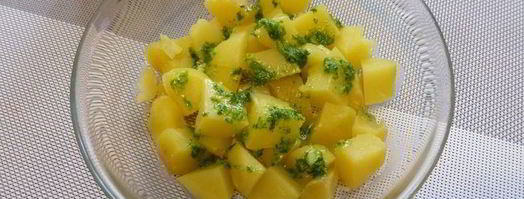 картофельный салат с красным луком и оливками. Шаг 7