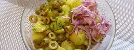 картофельный салат с красным луком и оливками. Шаг 8