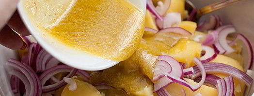 картофельный салат с красным луком. Шаг 9