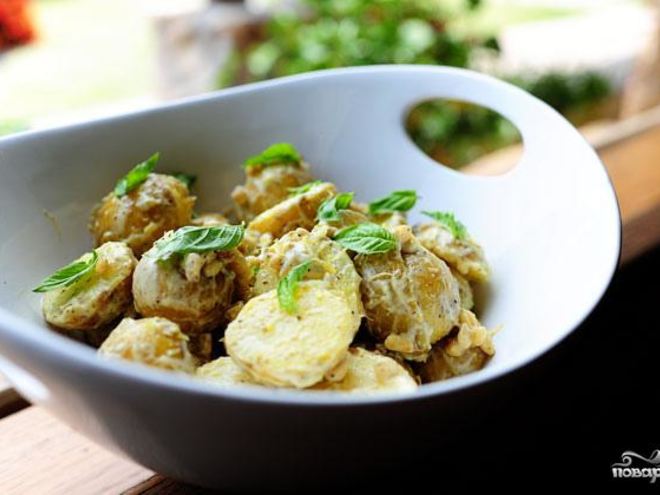 Рецепт картофельного салата с лимоном и базиликом