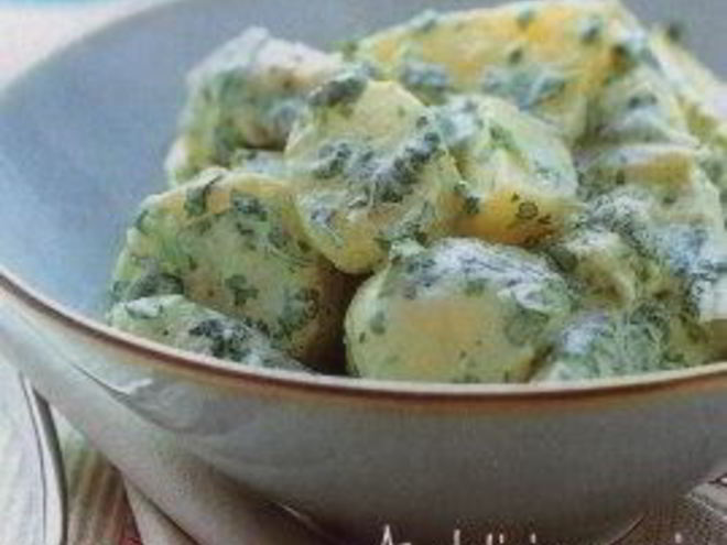 Рецепт картофельного салата с манго и курицей