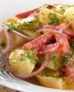 Немецкий картофельный салат с сосисками