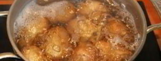 салат из картофеля и огурцов. Шаг 7