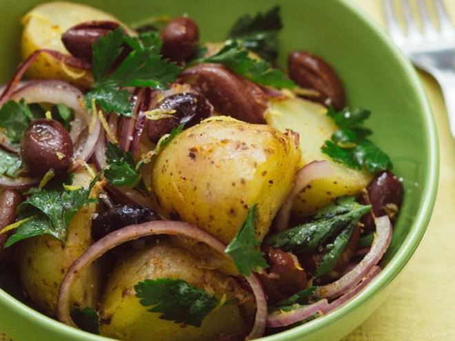 Рецепт салата из картофеля с маслинами