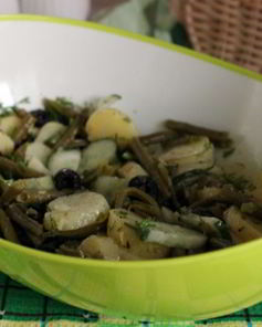 Салат из молодого картофеля со стручковой фасолью