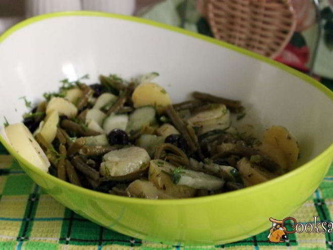 Рецепт салата из молодого картофеля со стручковой фасолью
