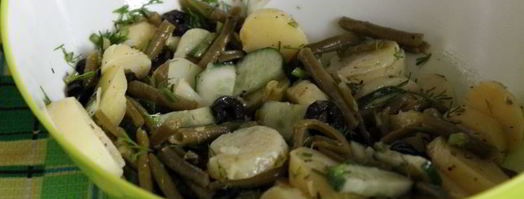 салат из молодого картофеля со стручковой фасолью. Шаг 7