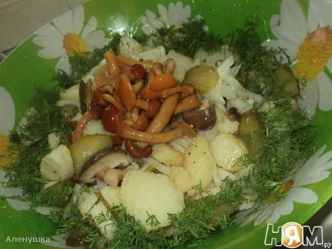 Рецепт салата с картофелем и грибами