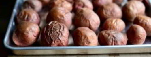 салат с запеченным картофелем. Шаг 3