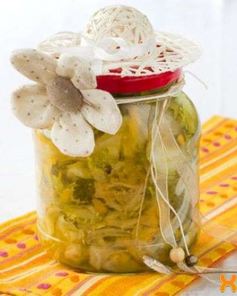 Консервированный салат из огурцов