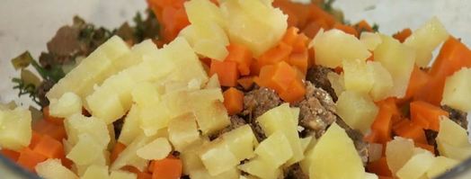 оливье с говяжьей печенкой. Шаг 4