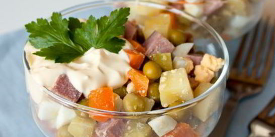 Оливье с копченым языком