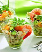 Оливье с креветками и авокадо