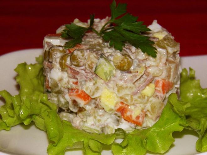 Рецепт оливье с мясом