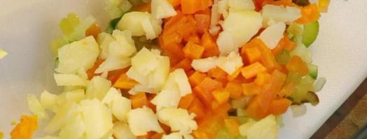 праздничный салат оливье. Шаг 4