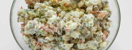 салат оливье без майонеза и картофеля. Шаг 9