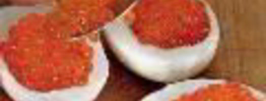 салат оливье с икрой и раковыми шейками. Шаг 5