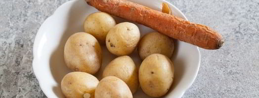 салат оливье с колбасой и свежим огурцом. Шаг 3