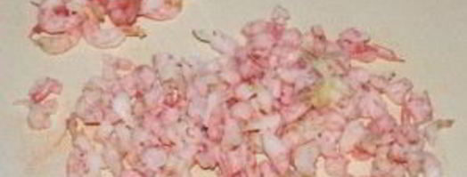 салат оливье с копченой курицей и креветками. Шаг 4