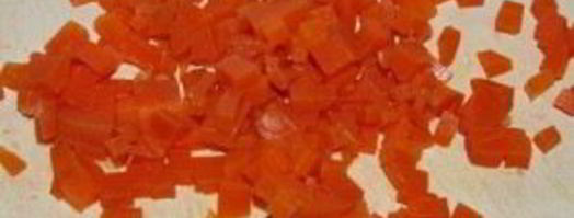 салат оливье с копченой курицей и креветками. Шаг 6