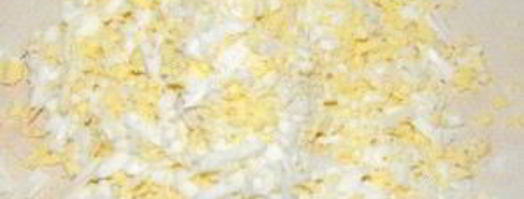 салат оливье с копченой курицей и креветками. Шаг 8