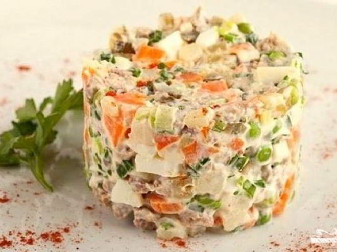 Рецепт салата оливье с семгой