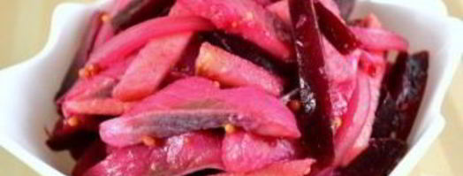 салат из свеклы с сельдью и яблоком. Шаг 8