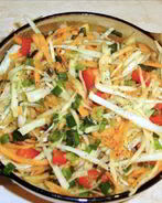 Салат из свежей капусты и болгарского перца