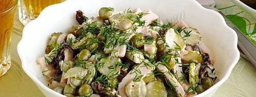 салат из ветчины с черносливом. Шаг 12