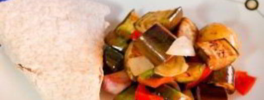 салат из запеченных овощей с молодым картофелем. Шаг 7