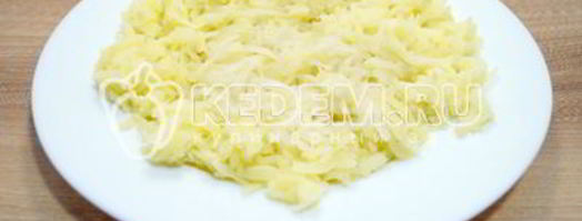 классический салат мимоза. Шаг 5